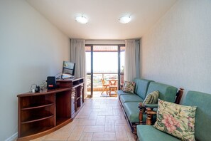 Deluxe Apartment | Living area