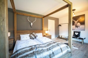 4 bedrooms, WiFi, bed sheets