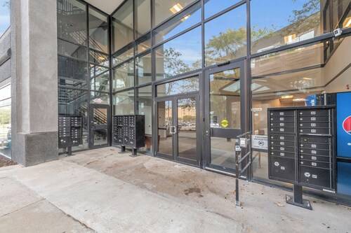 Lovely 1bedroom/1bath in Kansas Free WiFi Parking Clean and Comfortable