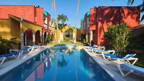 Outdoor pool, a heated pool