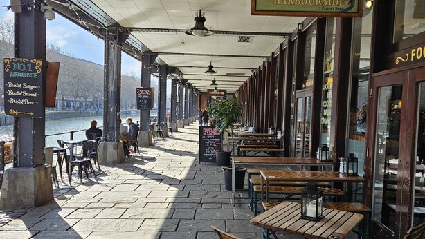 Outdoor dining - City centre location studio (Bristol)