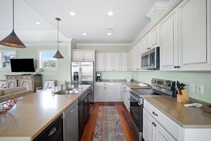 Wasserkocher mit Kaffee-/Teezubehör