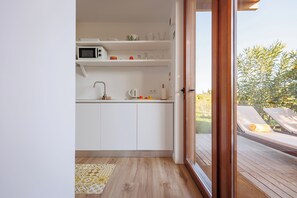 Lunae | Private kitchen | Fridge, microwave, stovetop, espresso maker - Laranjal Farm House (Olhao)