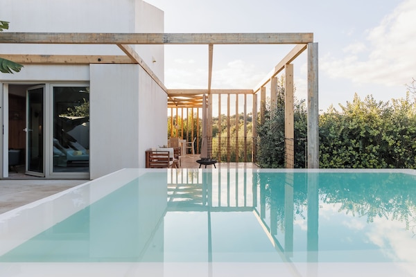 3 outdoor pools