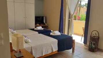 Superior Studio, Partial Sea View | Free WiFi