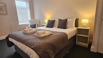 3 Schlafzimmer, Bügeleisen/Bügelbrett, Reisekinderbett, WLAN