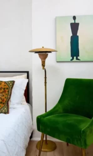 WiFi, bed sheets