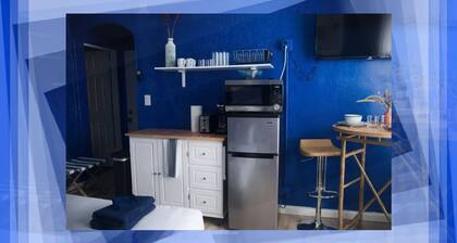 Stylish Cityscape Studio For 2!