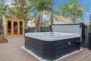 Bain à remous extérieur