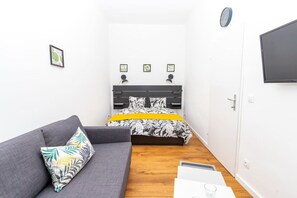 1 bedroom, iron/ironing board, WiFi