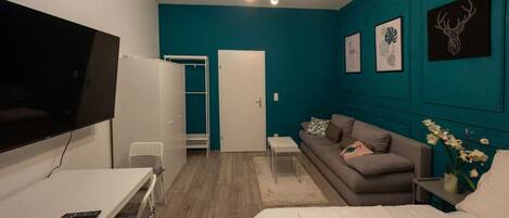 1 bedroom, iron/ironing board, WiFi