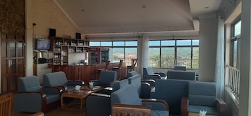 Bar (en la propiedad)