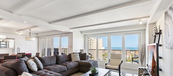 Bahia Mar-Solare Beachfront & Two Pools