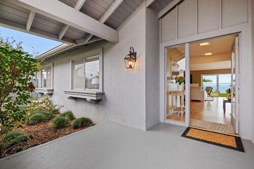 Blue Horizon - Panoramic Ocean Views