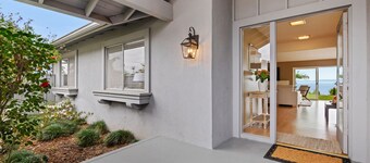 Blue Horizon - Panoramic Ocean Views