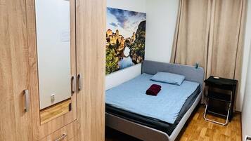 1 bedroom, free WiFi, bed sheets