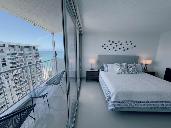 2 chambres, bureau, fer et planche à repasser, lit parapluie