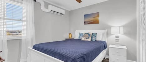 2 bedrooms, desk, iron/ironing board, WiFi (free)