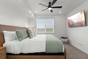 Condo, Multiple Beds, Kitchen (Cliffside Vista) | 2 bedrooms, individually decorated, individually furnished - Cliffside Vista Stay for 7! (Hurricane)