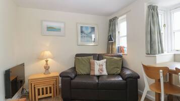 Cottage | Living area