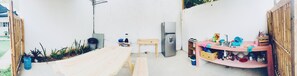 Full-sized fridge, oven, stovetop, blender