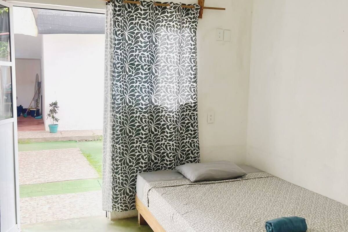 1 bedroom, desk, laptop workspace, free WiFi