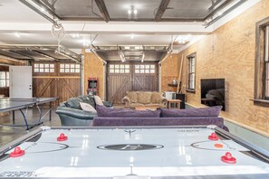 Spielezimmer