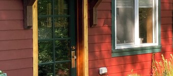 Cozy Studio and Stunning welcome valley