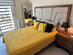 3 bedrooms, desk, iron/ironing board, WiFi