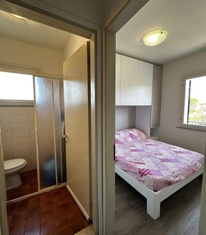 อพาร์ทเมนท์, 1 ห้องนอน, ระเบียง | 2 ห้องนอน