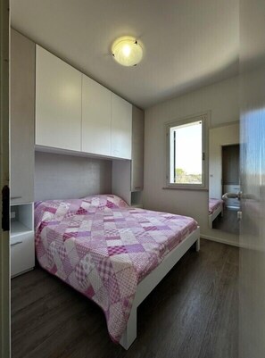 2 bedrooms - Renovated Home With Pool in Bibione (San Michele al Tagliamento)