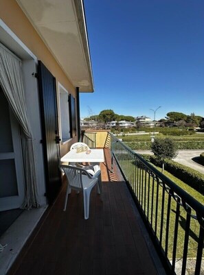 Balcony - Renovated Home With Pool in Bibione (San Michele al Tagliamento)