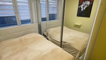 1 habitación, wifi y ropa de cama