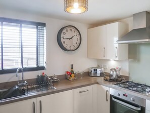 Dishwasher - Cinder Track Hideaway (Whitby)