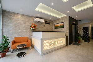 Reception - Hotel JMD - Managed by Kian (New Delhi)