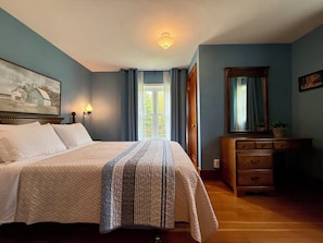 5 chambres, fer et planche à repasser, Wi-Fi, draps fournis