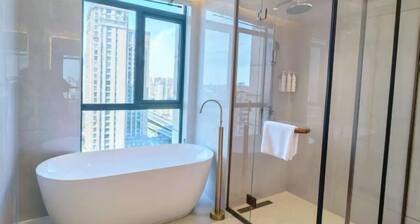 Yancheng Baolong Yiyue Select Hotel