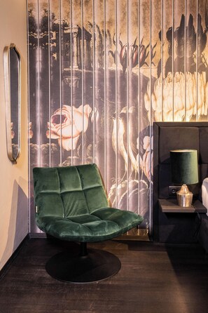 Charming Living Apartment | 1 Schlafzimmer, Zimmersafe, Schreibtisch, kostenloses WLAN