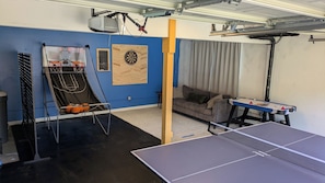 Games room - Sauna, Beach, Sunset, Game Room, Peace and Quiet, Fun! (Oak Harbor)