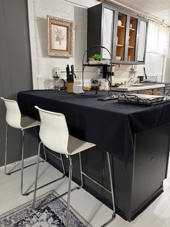 Dining. Cozy European Cafe Style Downstairs Full Apt. - 1 Block to UW - No SMKG, No Pets