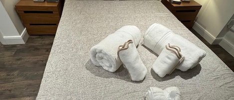 1 quarto, roupa de cama
