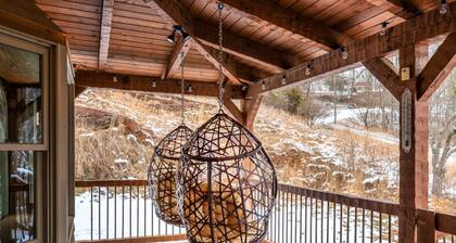 Amber Hills Lodge: Sauna,Golf Sim,Hot Tub,Theatre
