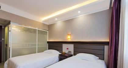 Ejia Express Hotel (Shijiazhuang Ping'an South Street Railway Station East Plaza Branch)