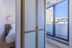 1 chambre, bureau, fer et planche à repasser, Wi-Fi