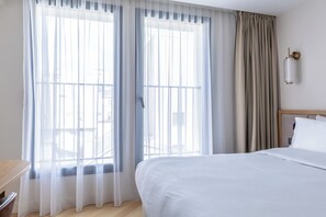 2 chambres, bureau, fer et planche à repasser, Wi-Fi