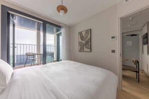 3 slaapkamers, een bureau, een strijkplank/strijkijzer, wifi
