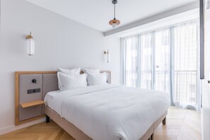 1 bedroom, desk, iron/ironing board, WiFi