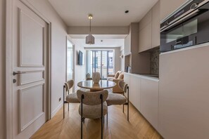 Dining - Opera - One Bedroom in Paris (Paris)