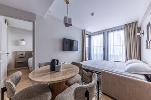 1 chambre, bureau, fer et planche Ă repasser, Wi-Fi
