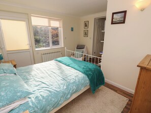 4 bedrooms, individually decorated, individually furnished, free WiFi
